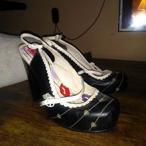 Betsey Johnson Pumps